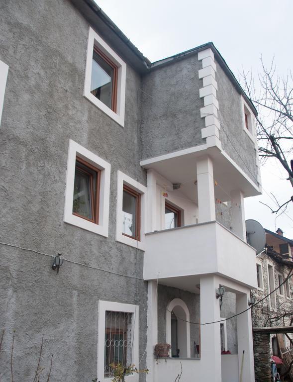 Aste Guesthouse Tropoje ภายนอก รูปภาพ