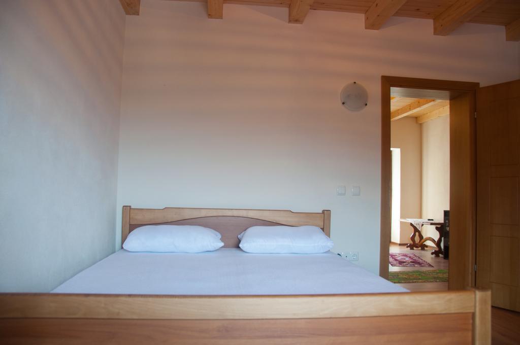 Aste Guesthouse Tropoje ห้อง รูปภาพ